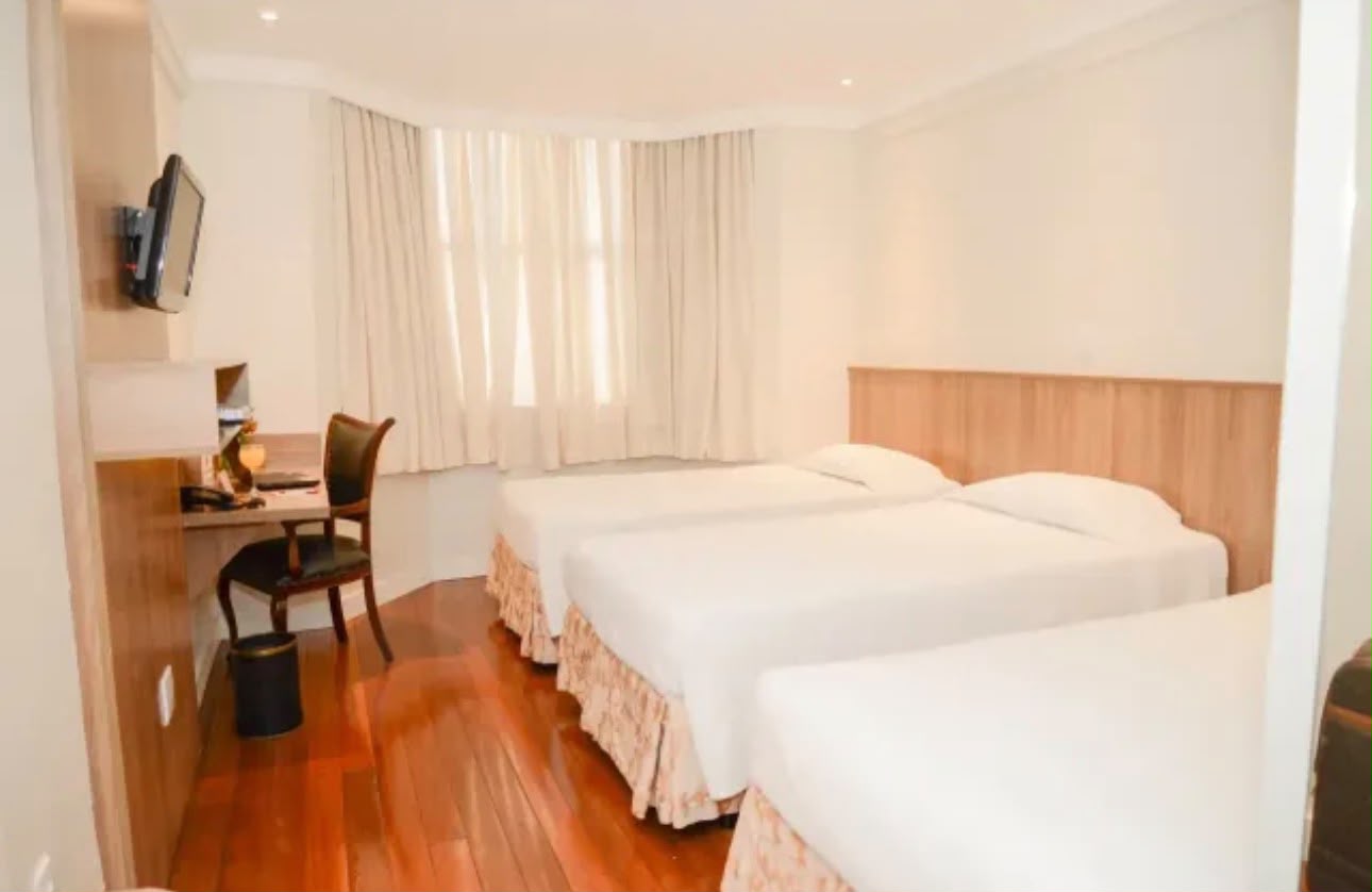 Hotel 9